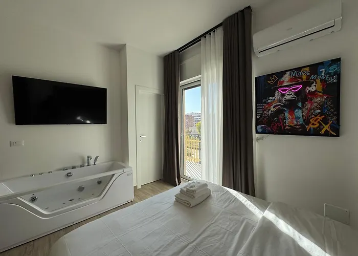 Maison 32 - Station - Netflix Free Bari