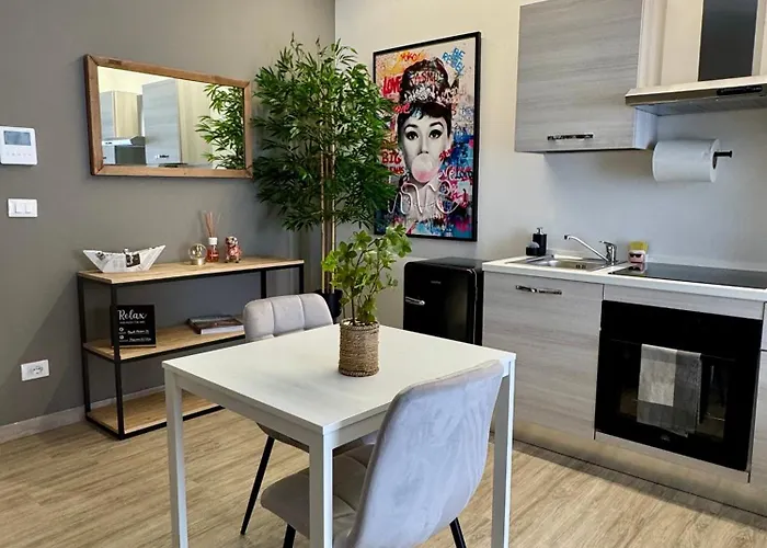 Maison 32 - Station - Netflix Free Apartment Bari