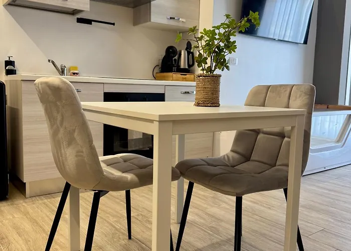 Maison 32 - Station - Netflix Free Apartment Bari