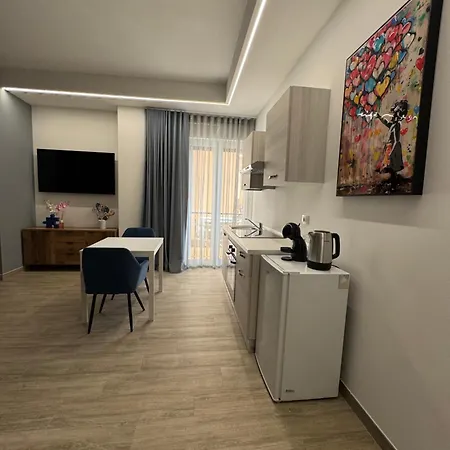 Maison 32 - Luxury Con Jacuzzi E Cucina - Station