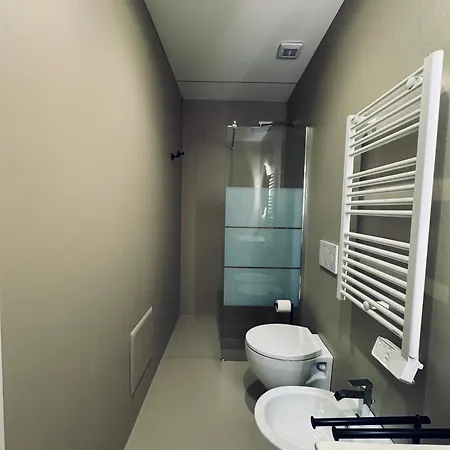 Appartement Maison 32 - Luxury Con Jacuzzi E Cucina - Station Bari