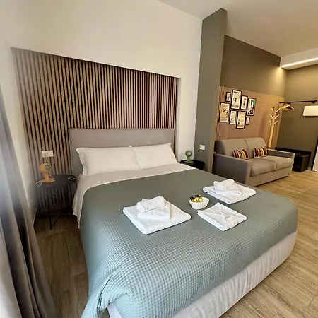 Maison 32 - Luxury Con Jacuzzi E Cucina - Station Bari